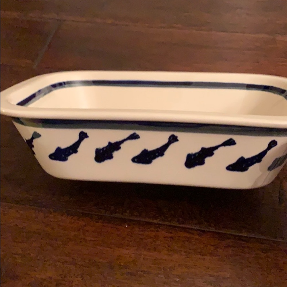 Boleslawiec Fish Design Casserole Dish from Poland